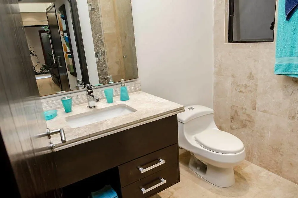 Heliko 101B By Cocobr Otel Playa del Carmen
